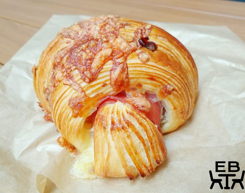 christian jacques artisan boulanger hamd and cheese croissant