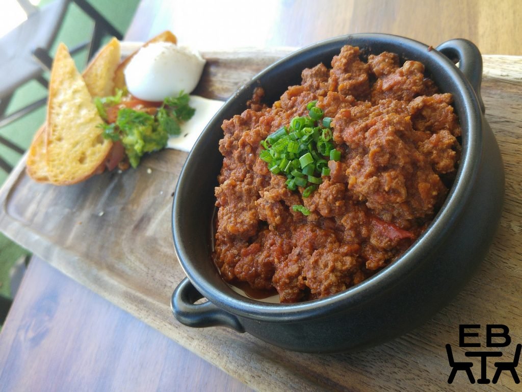 Rogue bar and bistro mince pot