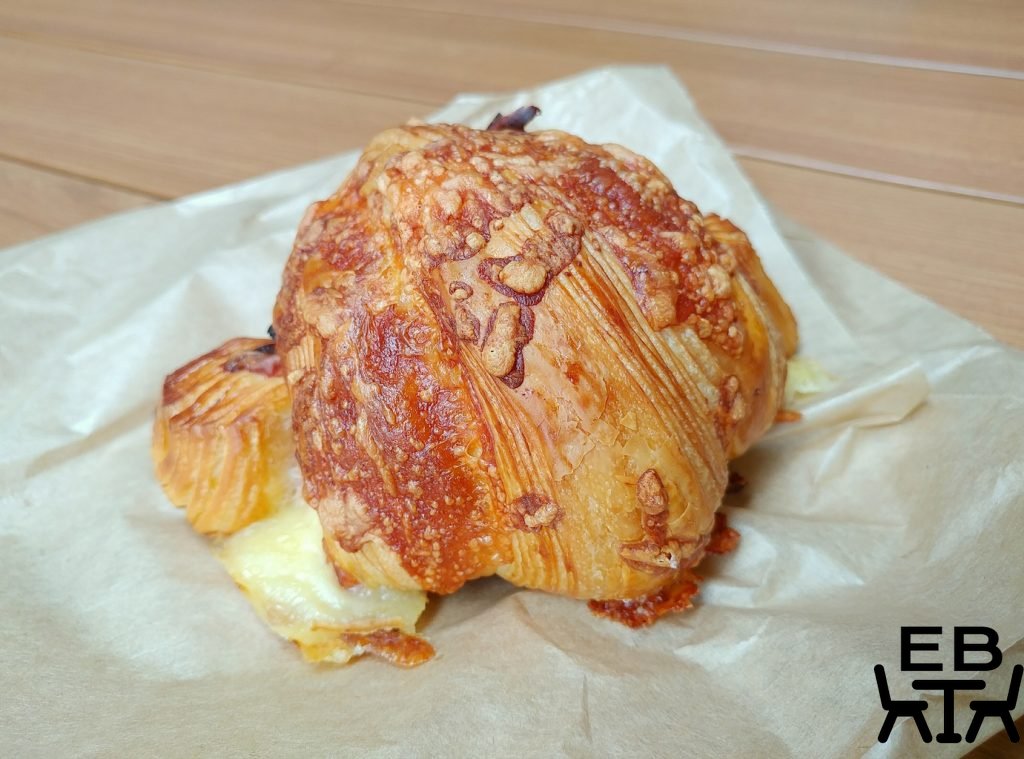 christian jacques artisan boulanger hamd and cheese croissant